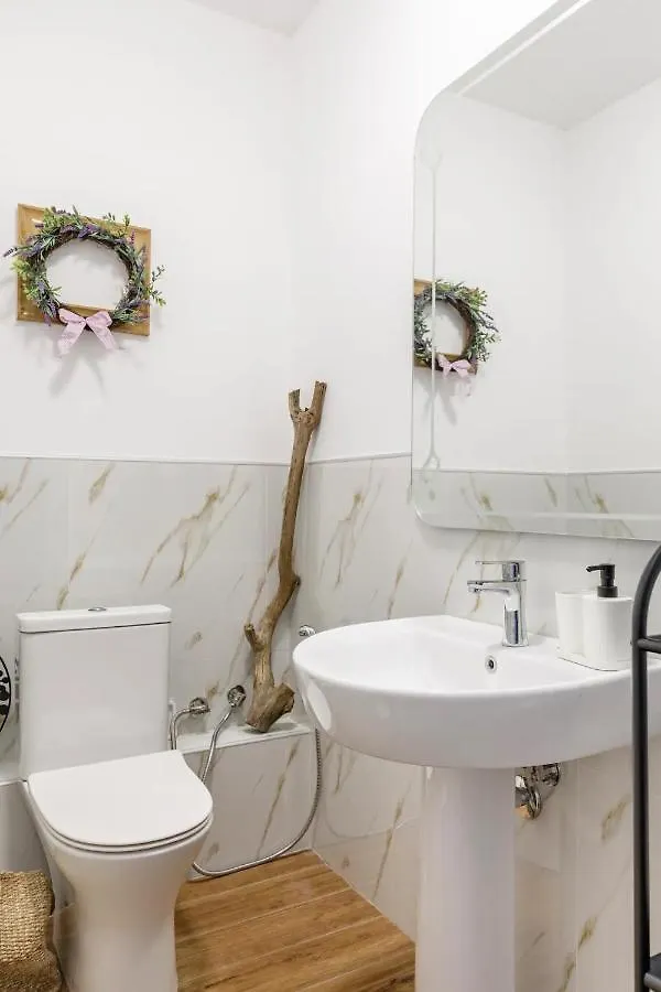 Felicity Loft In Thessaloniki _ Accessible & Comfortable 0*,  Grecia